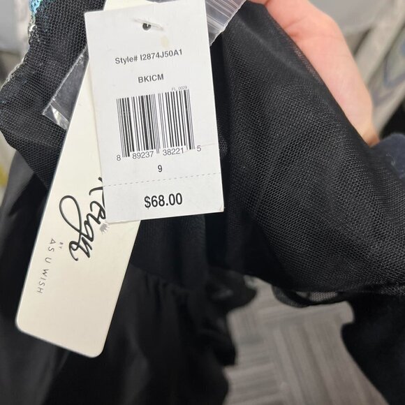 Love Reign by As U Wish sequin embellished fit n flare dress. Size 9 - Picture 7 of 10